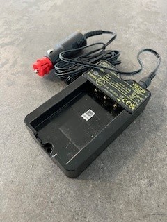 CHARGEUR BATTERIE EFA UMC12V SUR PRISE ALLUME CIGARE